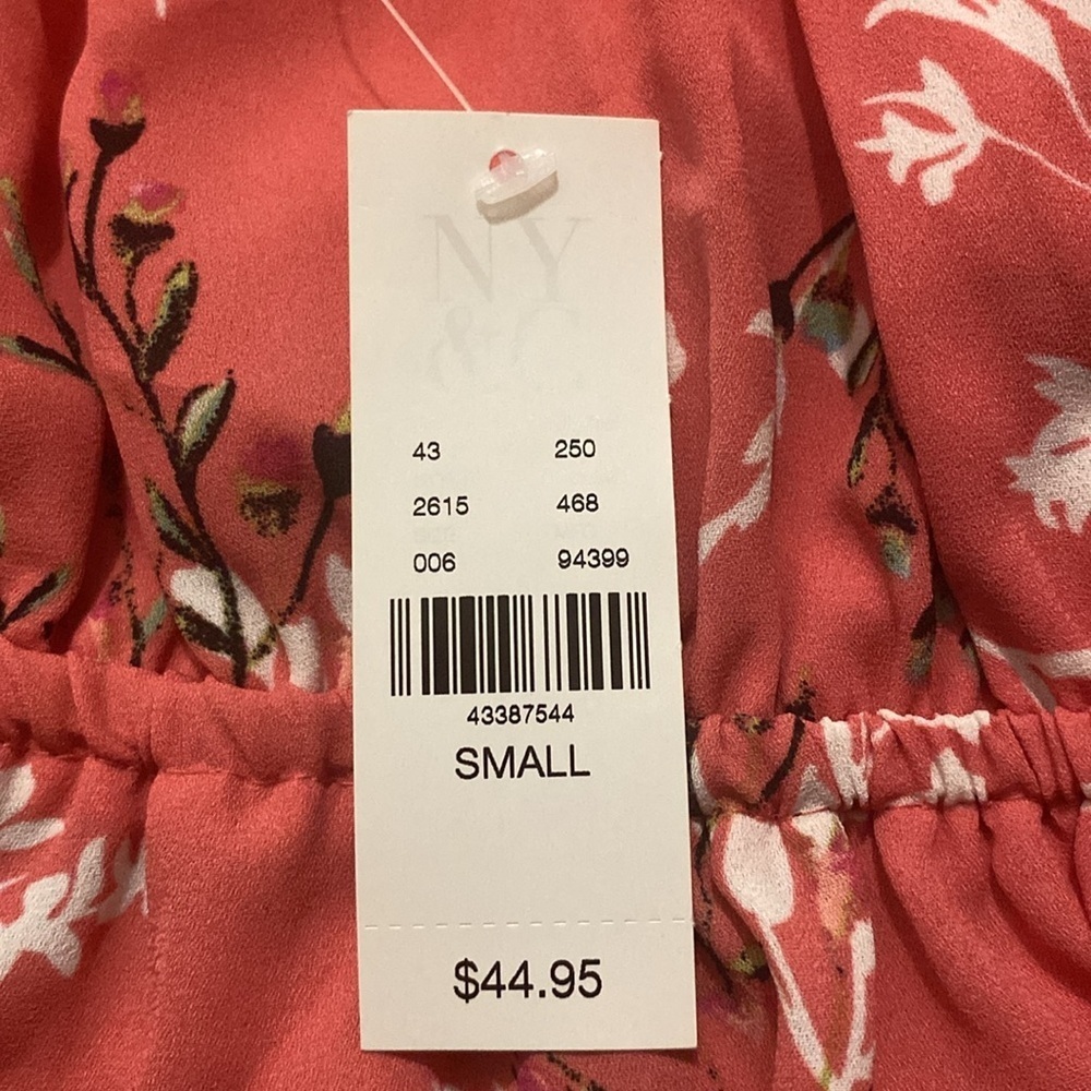 Soho NY & Company blouse Size S Floral Pink. 1st pic is front 3rd pic is back - Picture 5 of 7